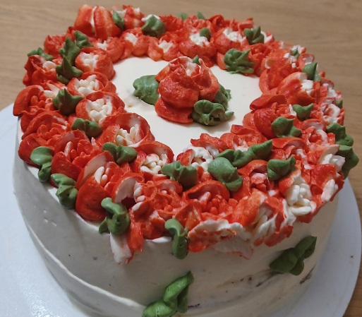 Fresh cream birthday cakes in Bedford and Milton Keynes, vegetarian and Halal